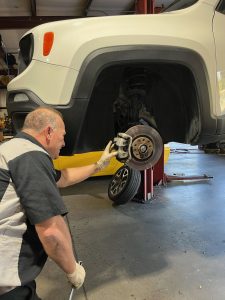 Replacing front brakes on Jeep Renegade